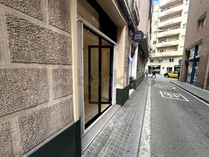 Retail in Barcelona, Barcelona to rent Interior Photo- Image 2 of 12