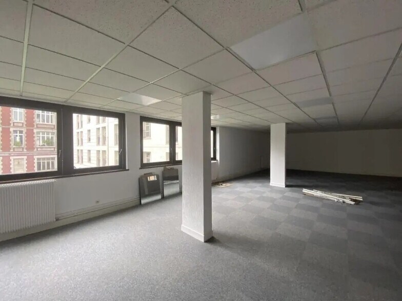 Office in Rouen to rent - Building Photo - Image 3 of 6