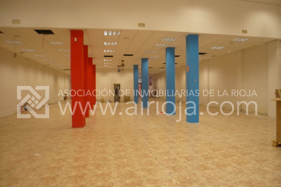 Logroño, LAR 26005 - Unit 1 -  - Interior Photo - Image 2 of 4
