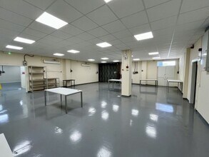 Airport Service Rd, Portsmouth to rent Interior Photo- Image 2 of 8