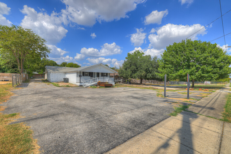 816 W County Line Rd, New Braunfels, TX for sale - Building Photo - Image 2 of 36