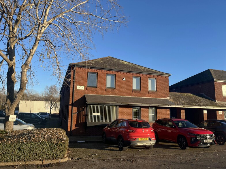31-37 Lambourne Crescent, Cardiff to rent - Building Photo - Image 1 of 5