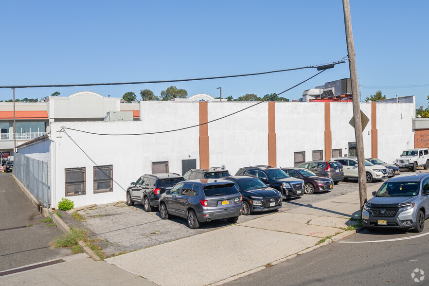 340 Bay St, Staten Island, NY for sale - Building Photo - Image 1 of 1