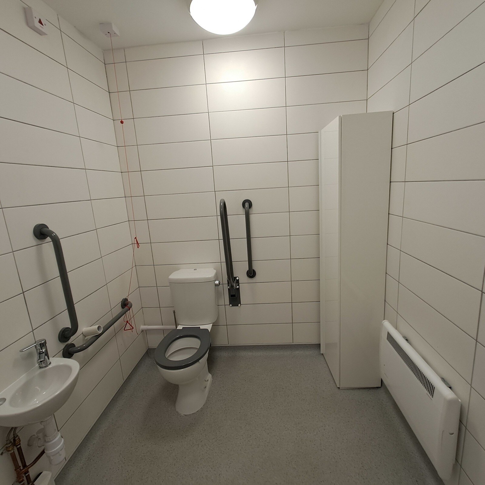 Moss Rd, Manchester to rent Interior Photo- Image 1 of 3