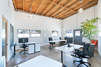 2332-2340 S Centinela Ave, Los Angeles, CA for rent Interior Photo- Image 1 of 7