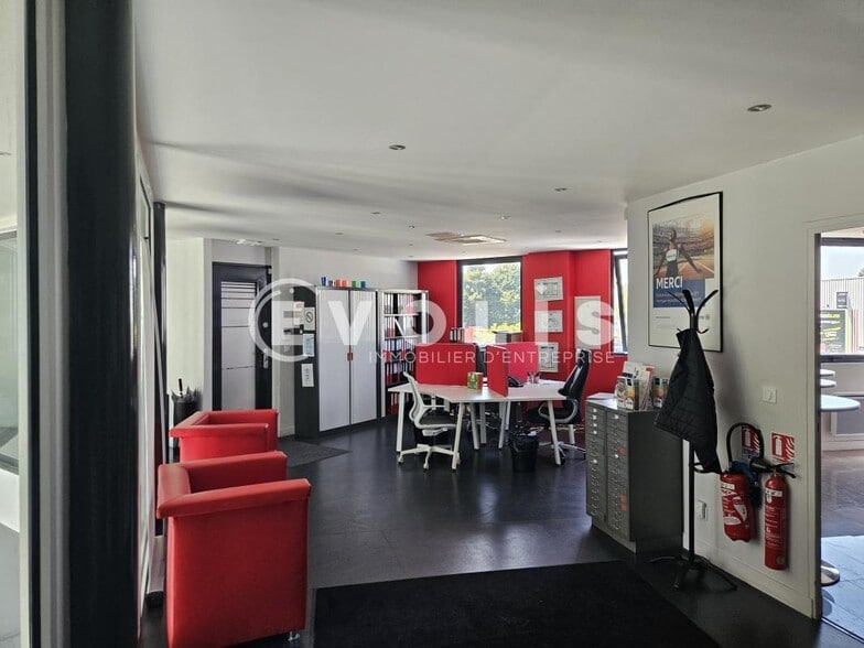 Office in Grigny for sale - Interior Photo - Image 3 of 11