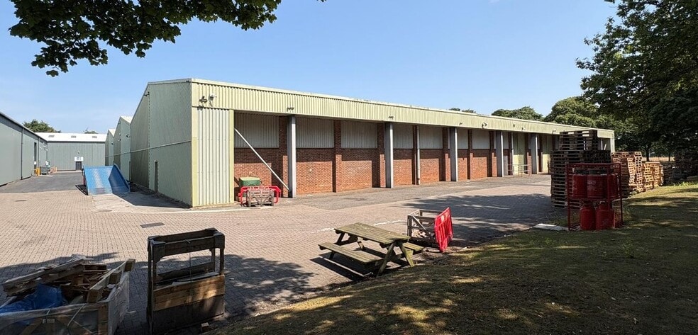 Trent Rd, Grantham to rent - Building Photo - Image 3 of 3