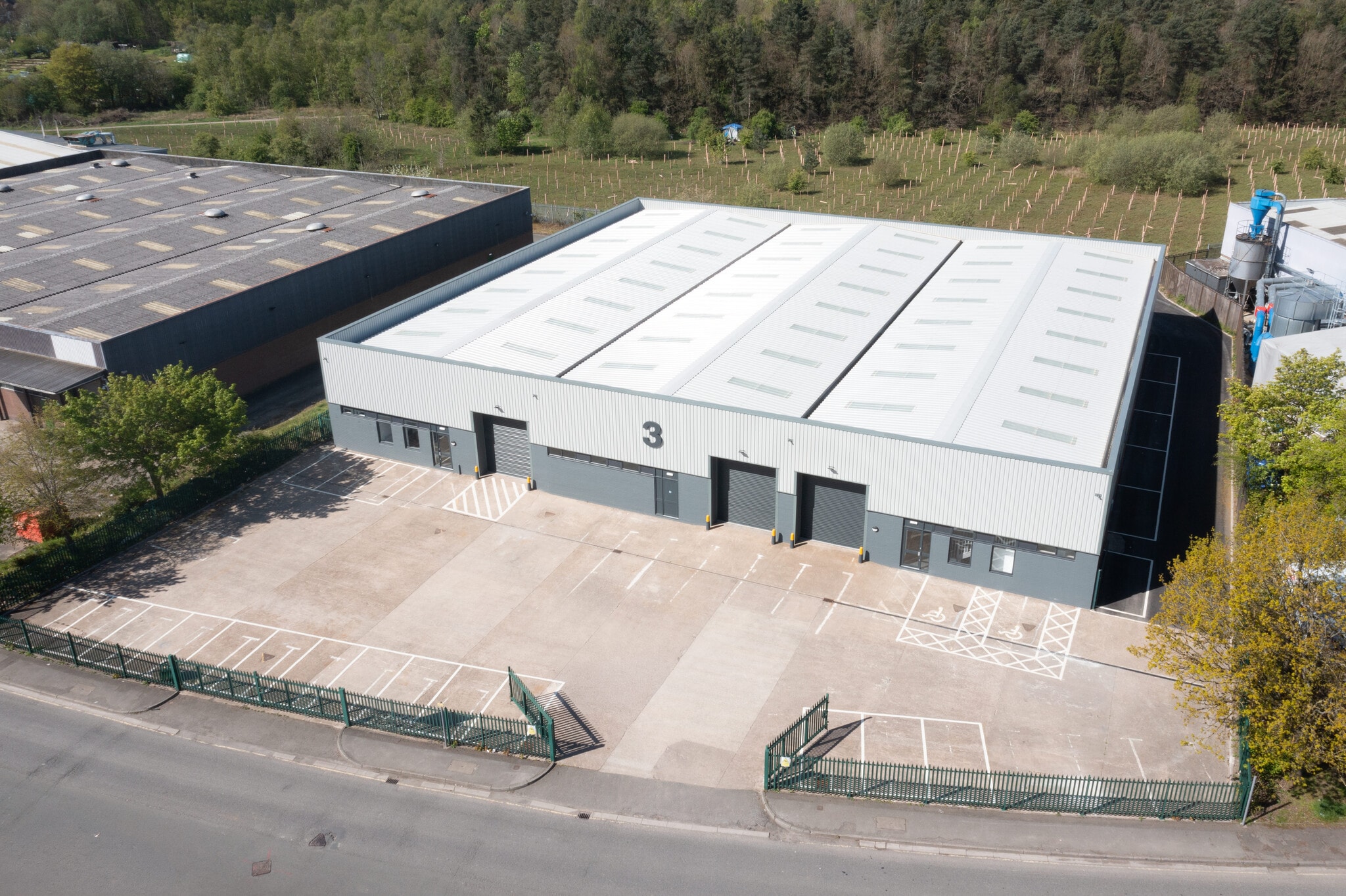 Wimsey Way, Alfreton to rent Building Photo- Image 1 of 7