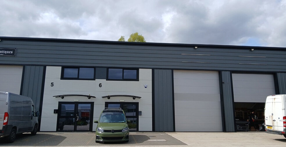 Harrier Way, Yaxley to rent - Building Photo - Image 2 of 4