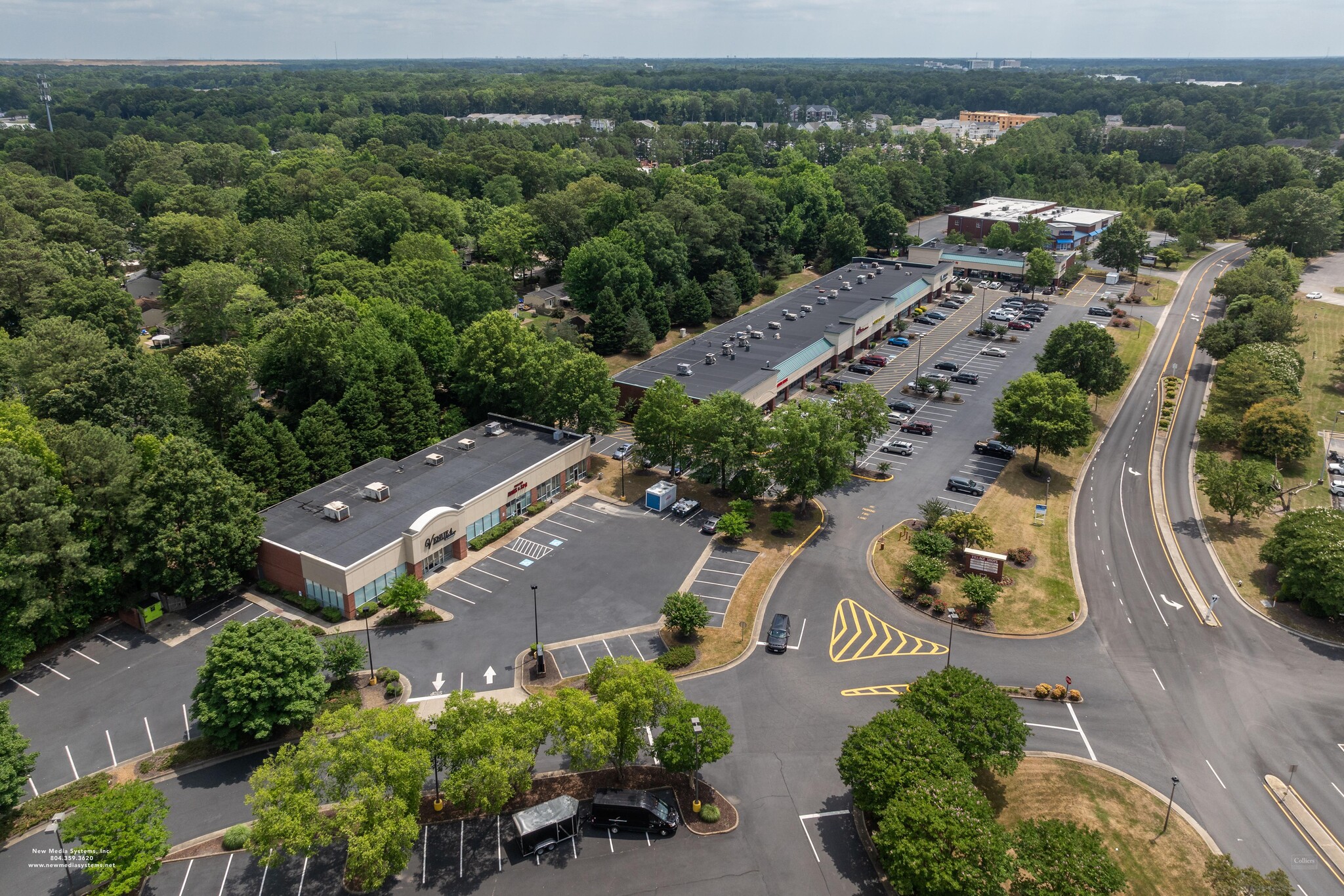 101-211 Village Ave, Yorktown, VA for rent Building Photo- Image 1 of 7