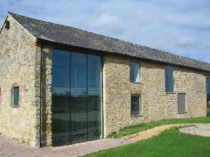 Old Wolverton Rd, Milton Keynes to rent Building Photo- Image 1 of 5