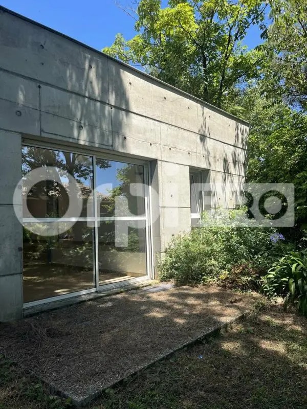 Office in Pessac to rent Building Photo- Image 1 of 7