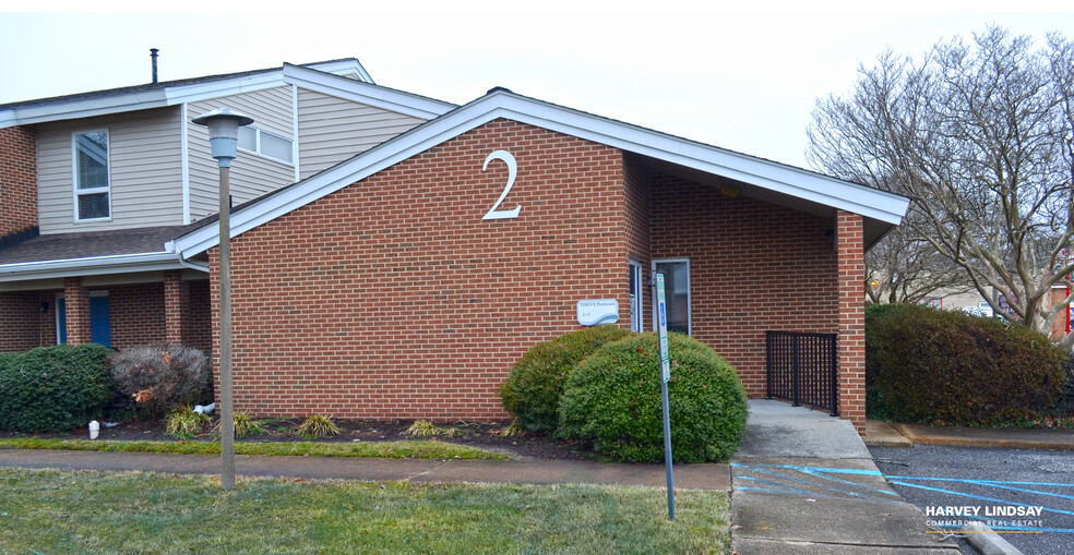 13195 Warwick Blvd, Newport News, VA for rent - Building Photo - Image 1 of 13