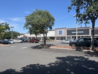 More details for 2900 34TH St S, Saint Petersburg, FL - Retail for Rent