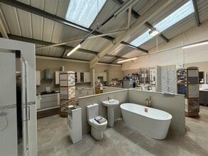 Bourton Link, Cheltenham for rent Interior Photo- Image 2 of 4