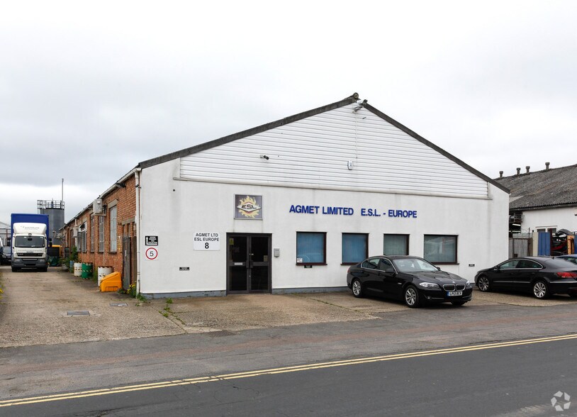 8 Commercial Rd, Reading for sale - Primary Photo - Image 1 of 1