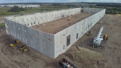 94th Ave and Hwy 169, Brooklyn Park, MN to rent Interior Photo- Image 2 of 3