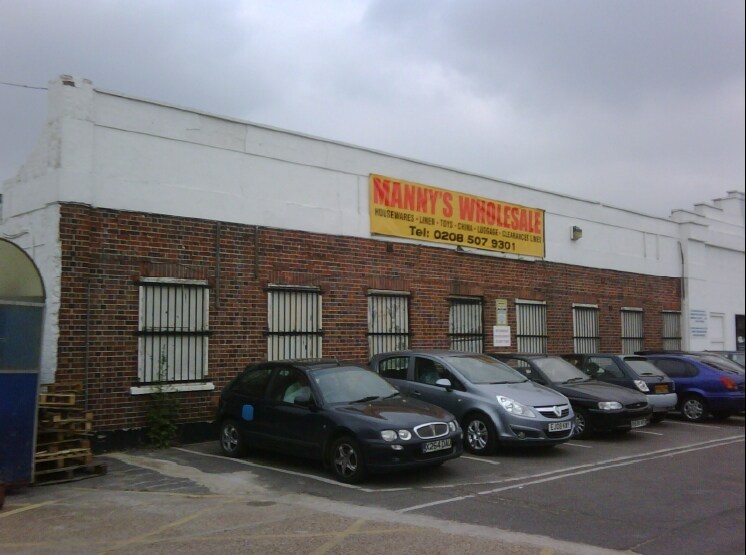 Alfreds Way, Barking, IG11 0TJ UK