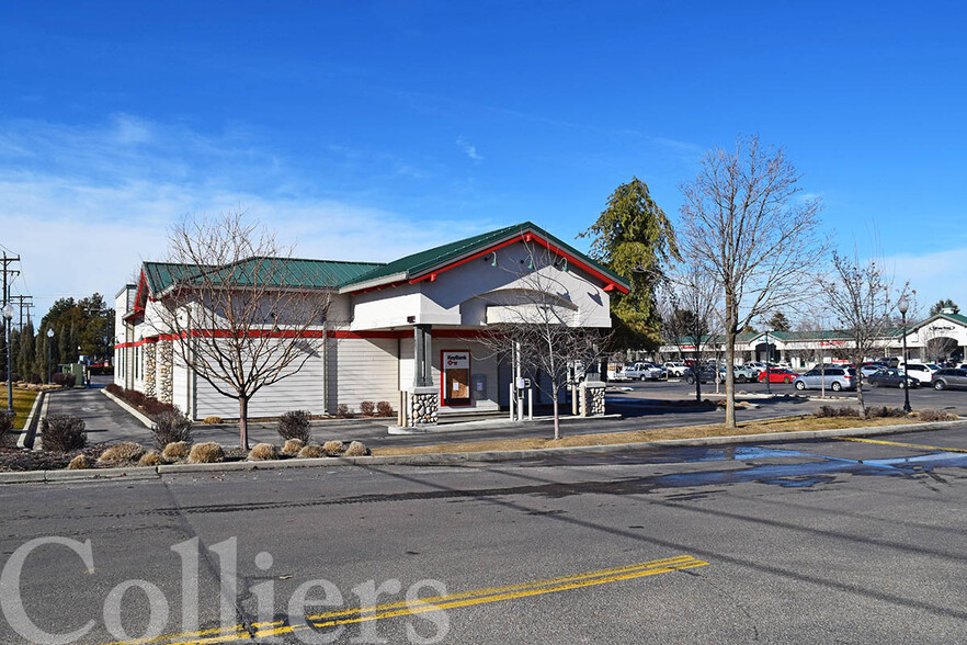 3210 E Chinden Blvd, Eagle, ID for rent - Building Photo - Image 1 of 2