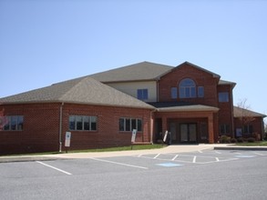 2793 Old Post Rd, Harrisburg, PA for rent Building Photo- Image 1 of 13