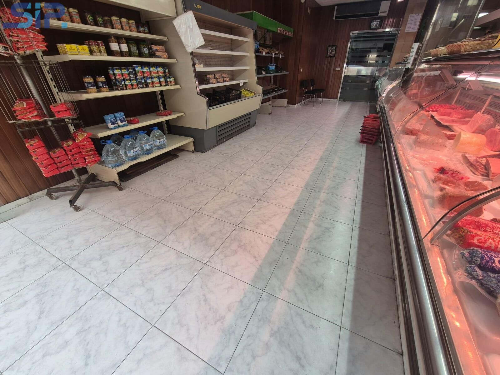 Retail in Vilafranca del Penedès, Barcelona to rent Interior Photo- Image 1 of 12