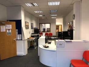 93-94 Mansel St, Swansea to rent Interior Photo- Image 2 of 7