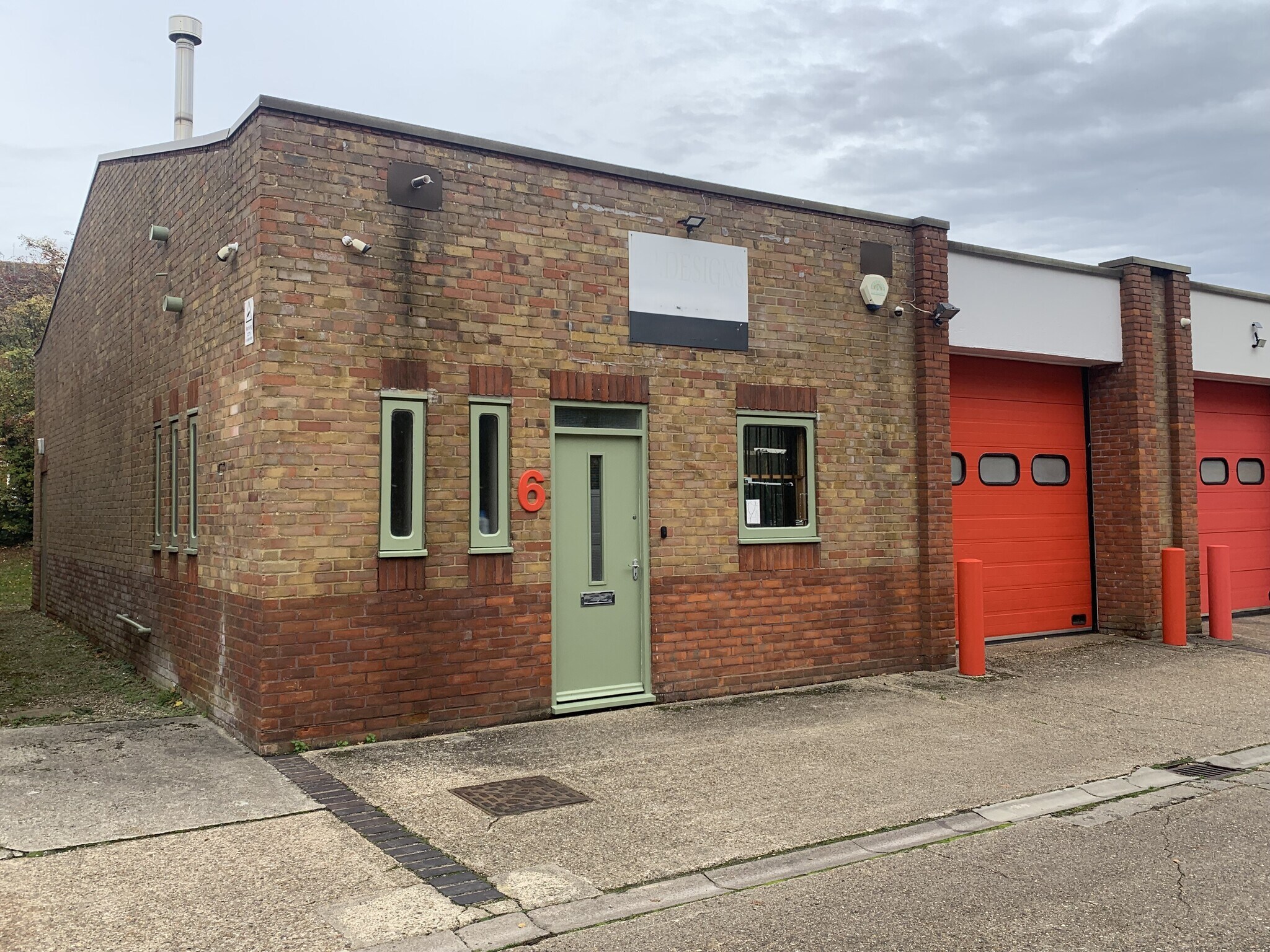 6-8 Station Rd, Dunmow to rent Primary Photo- Image 1 of 6