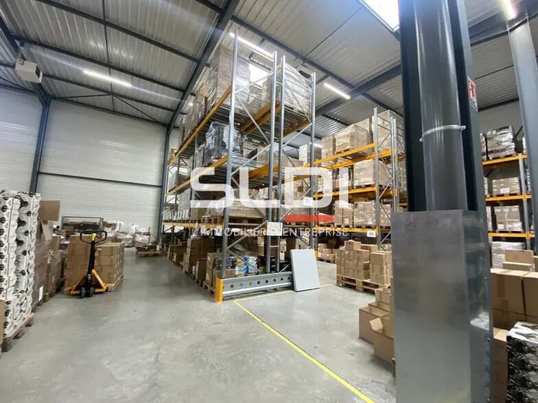 Light Industrial in Saint-Priest to rent - Building Photo - Image 3 of 6