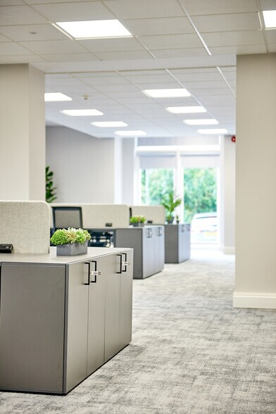 Cornwall Rd, Harrogate to rent - Interior Photo - Image 2 of 5