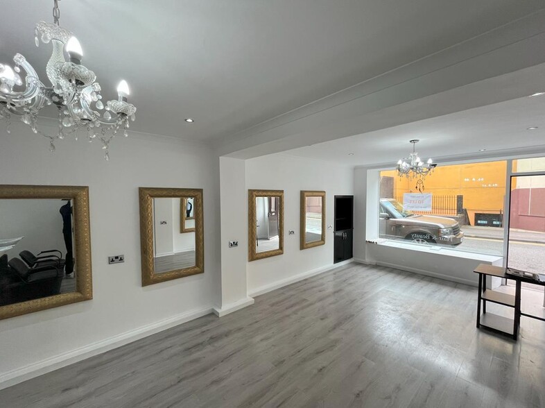 18 Campbell St, Dunfermline for sale - Building Photo - Image 2 of 4