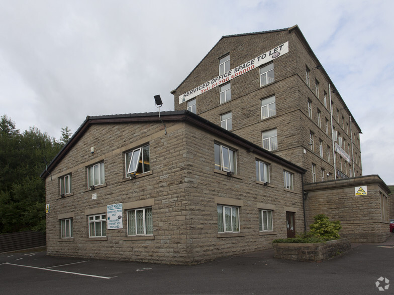 Burnley Rd, Rawtenstall for rent - Building Photo - Image 3 of 4