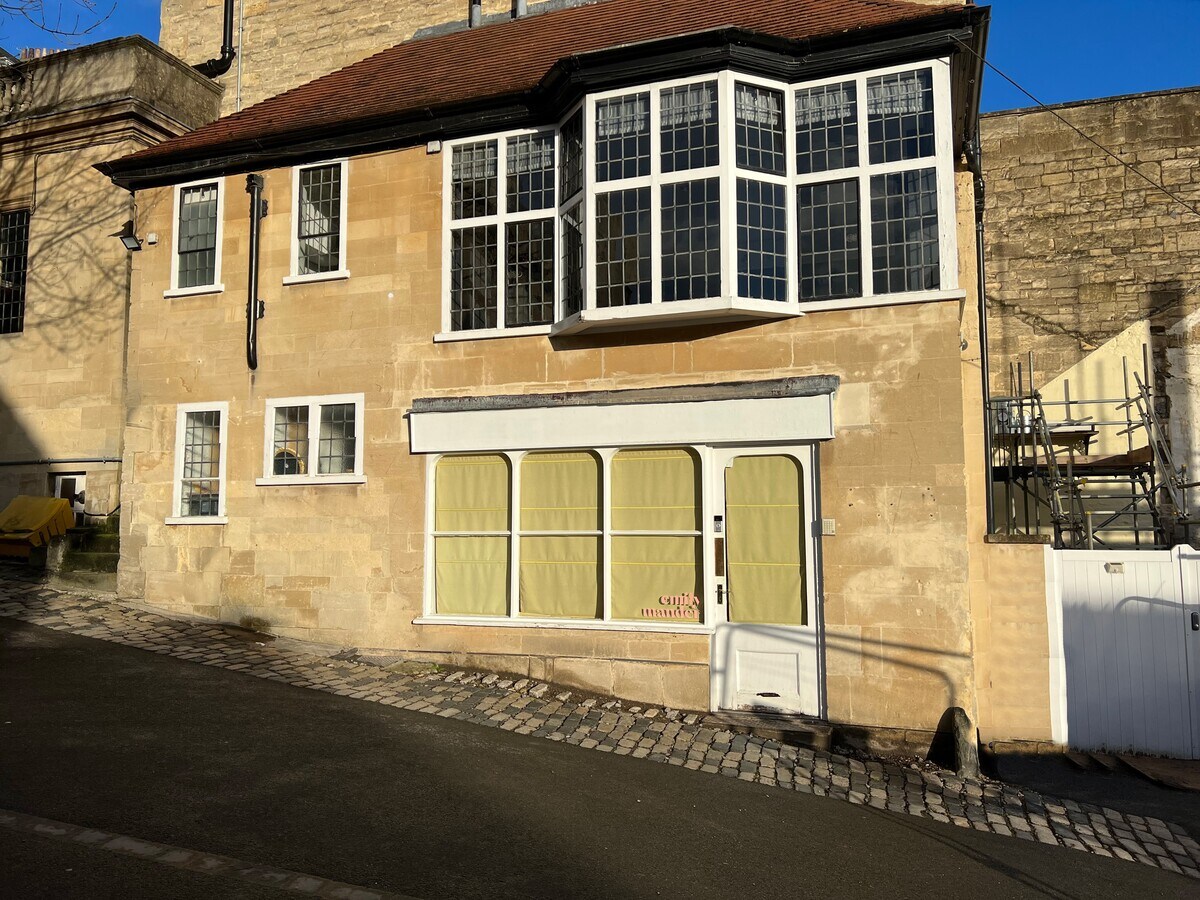108 Walcot St, Bath, BA1 5BG UK