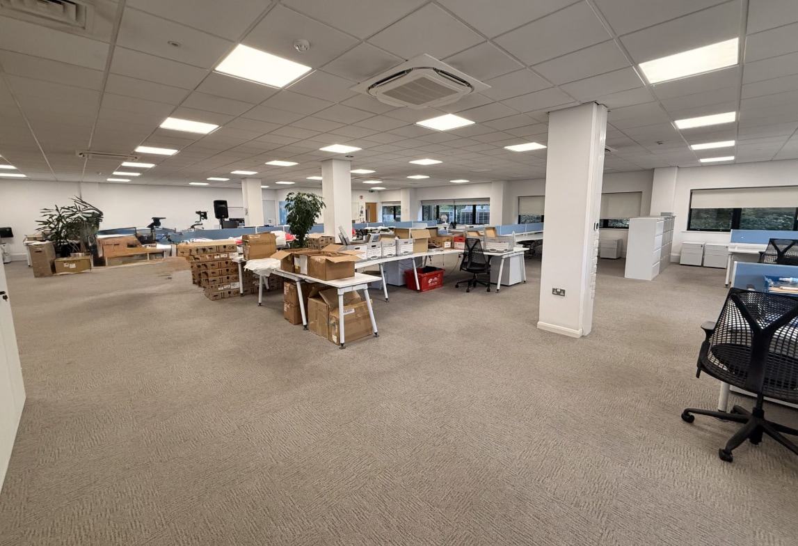 Eastern Rd, Ashburton to rent Interior Photo- Image 1 of 3