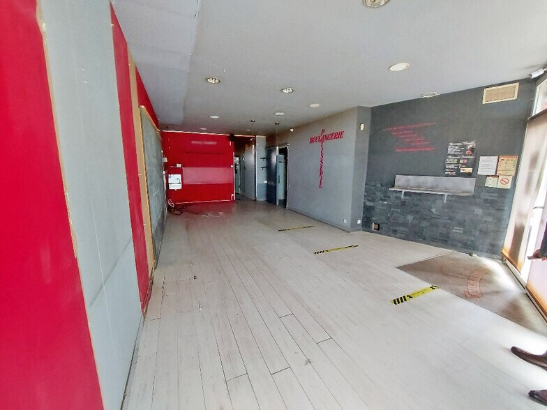 1 Rue De La Paderne, Tournefeuille for sale - Interior Photo - Image 2 of 5