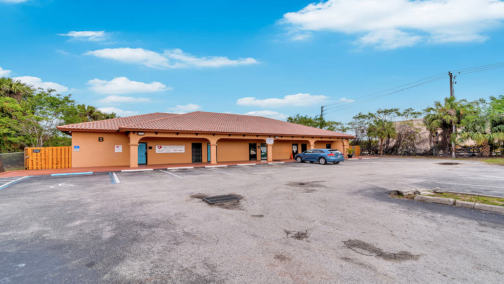 1233 45th St, West Palm Beach, FL for sale - Building Photo - Image 1 of 1