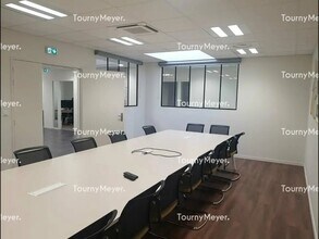 Retail in Cesson-Sévigné for sale Interior Photo- Image 2 of 7