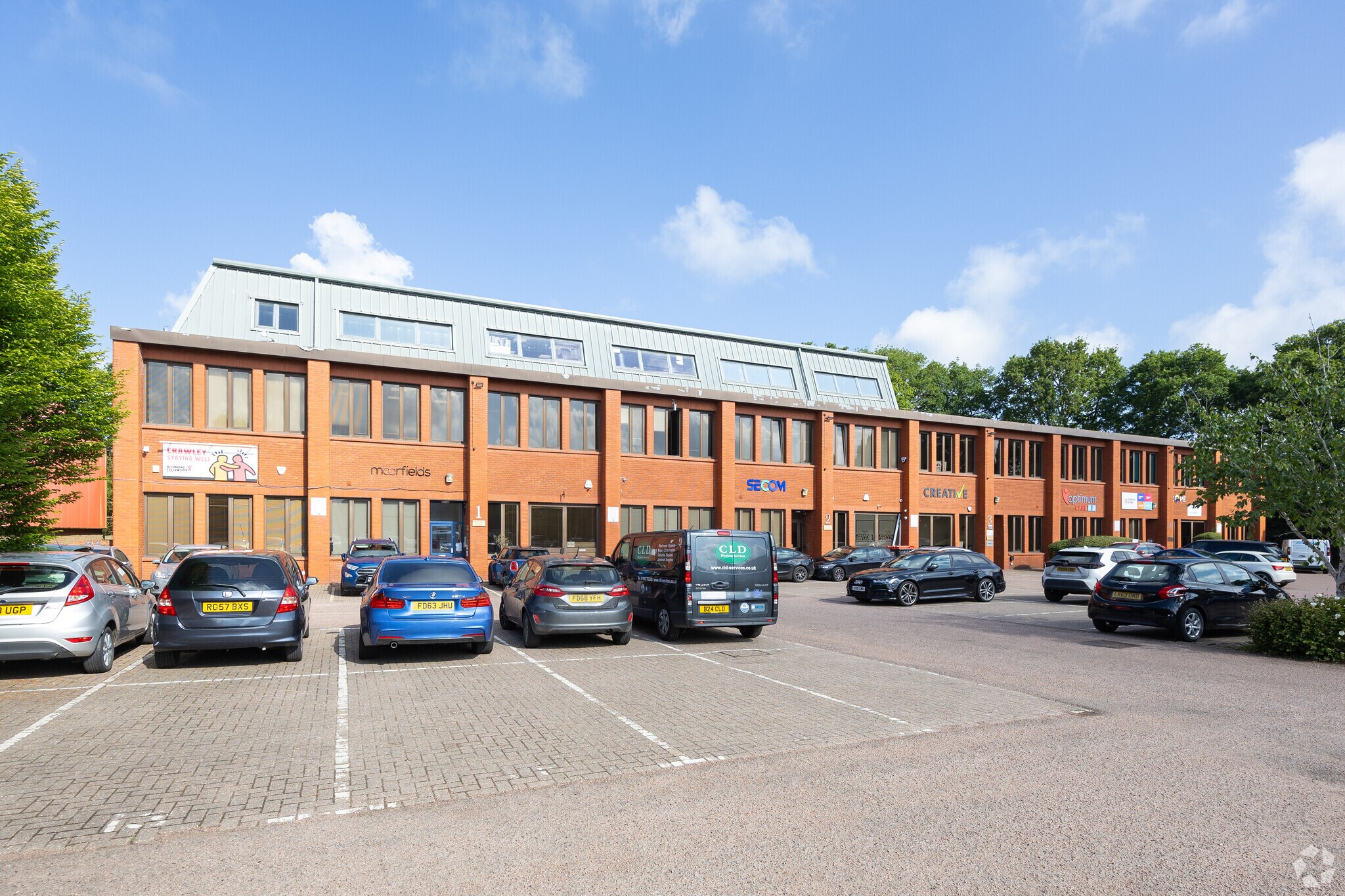 4 County Oak Way, Crawley for sale Primary Photo- Image 1 of 1