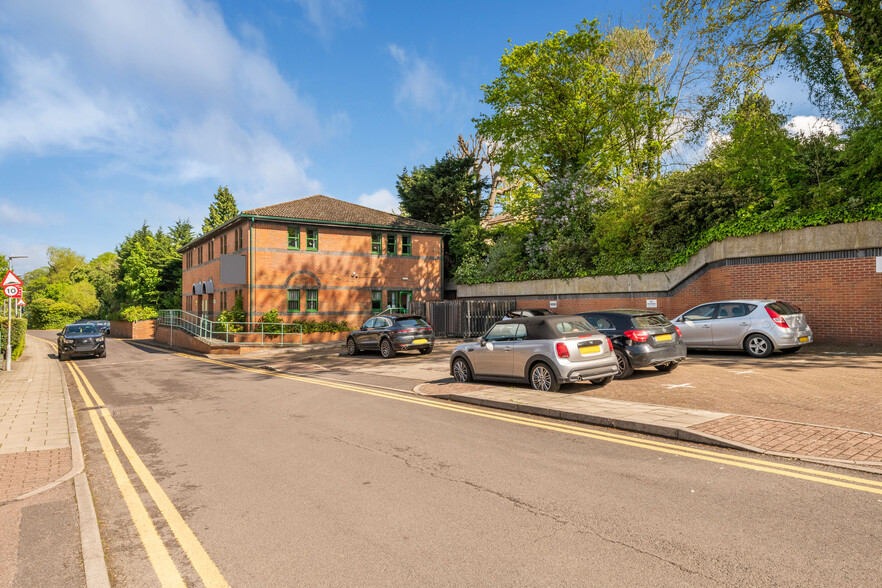 5-6 Beaumont Gate, Radlett for sale - Building Photo - Image 1 of 1