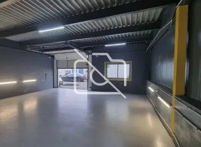 Industrial in Lisses to rent Interior Photo- Image 1 of 5