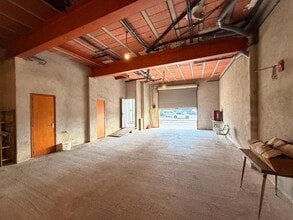 Retail in Pineda de Mar, Barcelona to rent Interior Photo- Image 2 of 5