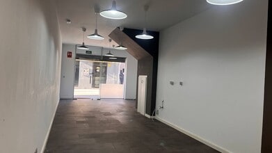 Retail in Terrassa, Barcelona to rent Interior Photo- Image 2 of 10