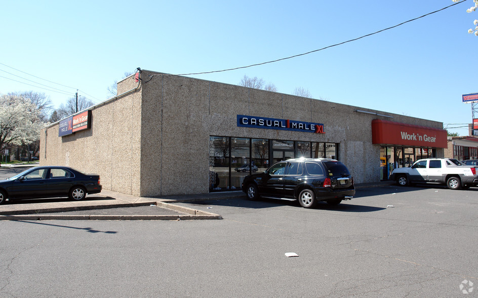 443 Route 17, Paramus, NJ for sale - Primary Photo - Image 1 of 1