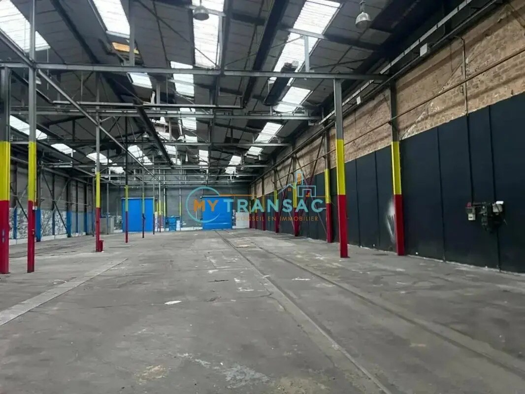 Light Industrial in Corbeil-Essonnes to rent Building Photo- Image 1 of 7