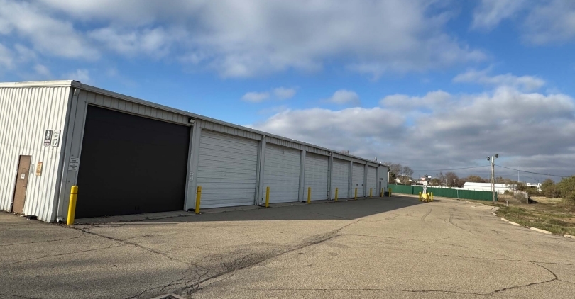 1951 Logan Ave, Hamilton, OH for sale - Building Photo - Image 1 of 1