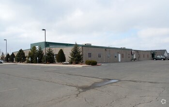 2701 9th Ave S, Fargo, ND for rent Primary Photo- Image 1 of 9