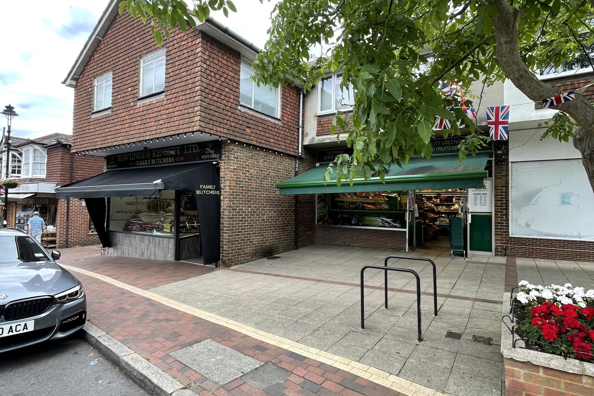 51-69 High St, Leatherhead for sale Primary Photo- Image 1 of 1