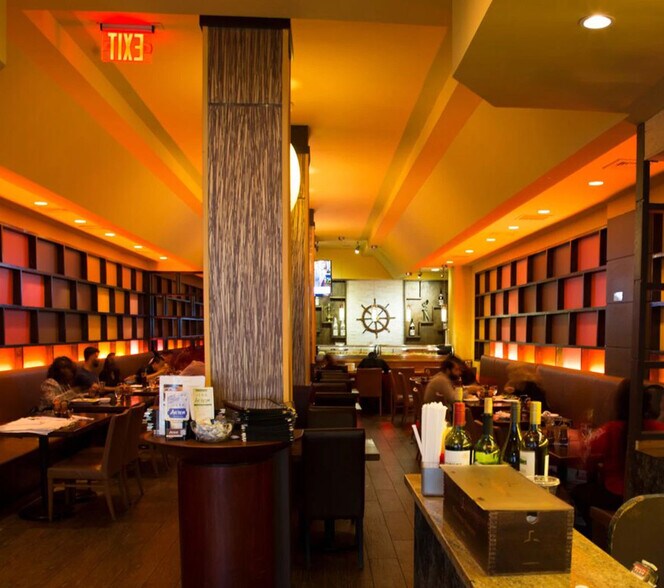 234 W 48th St, New York, NY to rent - Building Photo - Image 3 of 21