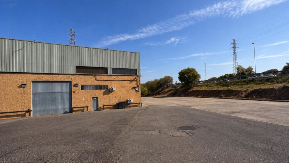 Industrial in Leganés, Madrid for sale - Building Photo - Image 2 of 2