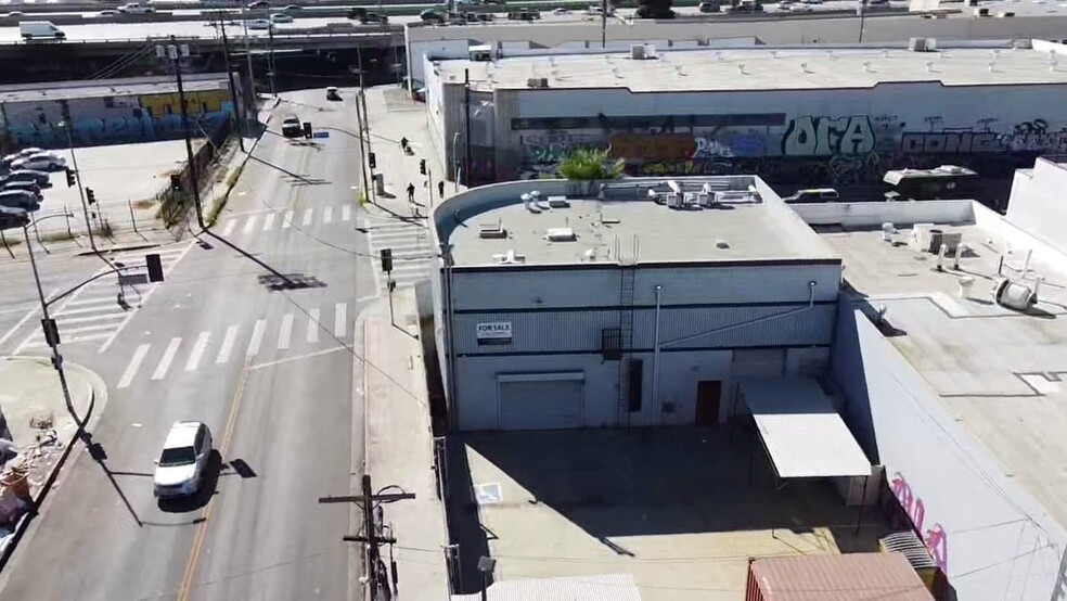 1437 E 15th St, Los Angeles, CA for sale - Commercial Listing Video - Image 2 of 16