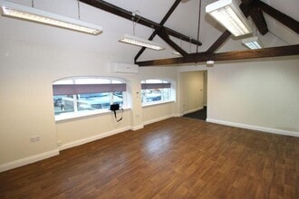 Castle Ashby, Cogenhoe to rent Interior Photo- Image 2 of 5